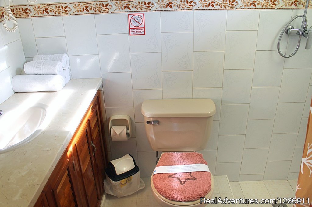 Toilete | Hostal Lyosman Y Yanin | Image #10/13 | 