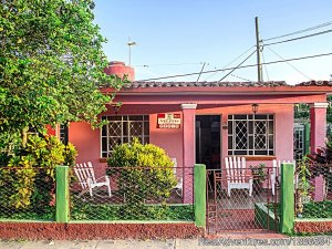 Hostal Villa Nelffis | Villa, Cuba Bed & Breakfasts | Cuba