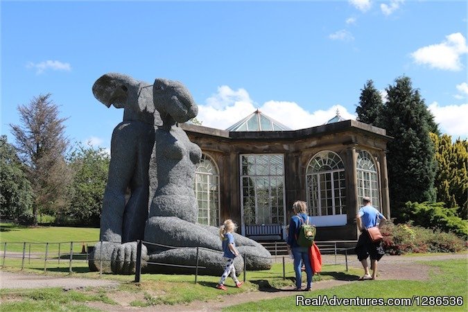 Yorkshire Sculpture Park | Driver Guided Tours of Yorkshire | Image #18/24 | 
