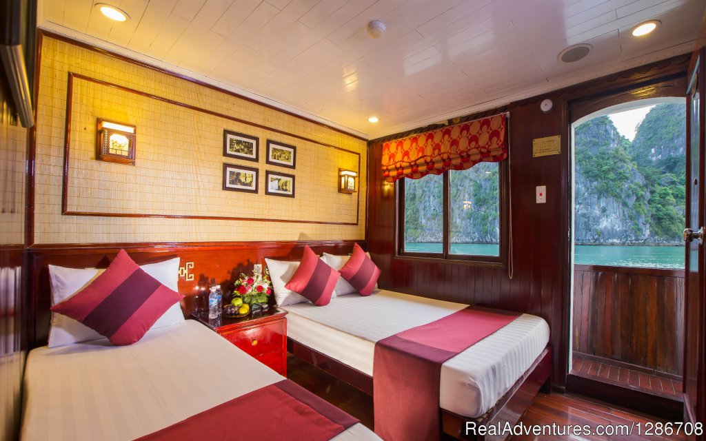 Deluxe triple cabin with seaview | Discovering The World Heritage, Amazing Halong Bay | Image #8/16 | 