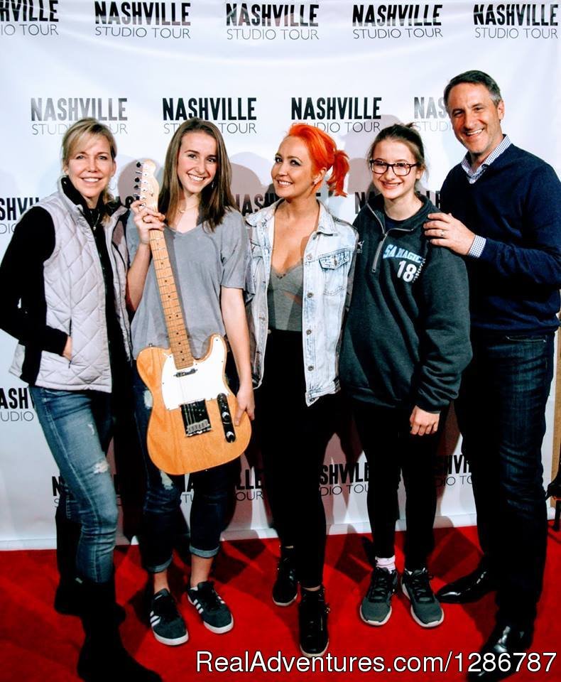 Nashville Studio Tour, Red Carpet | Nashville Studio Tour | Image #3/3 | 