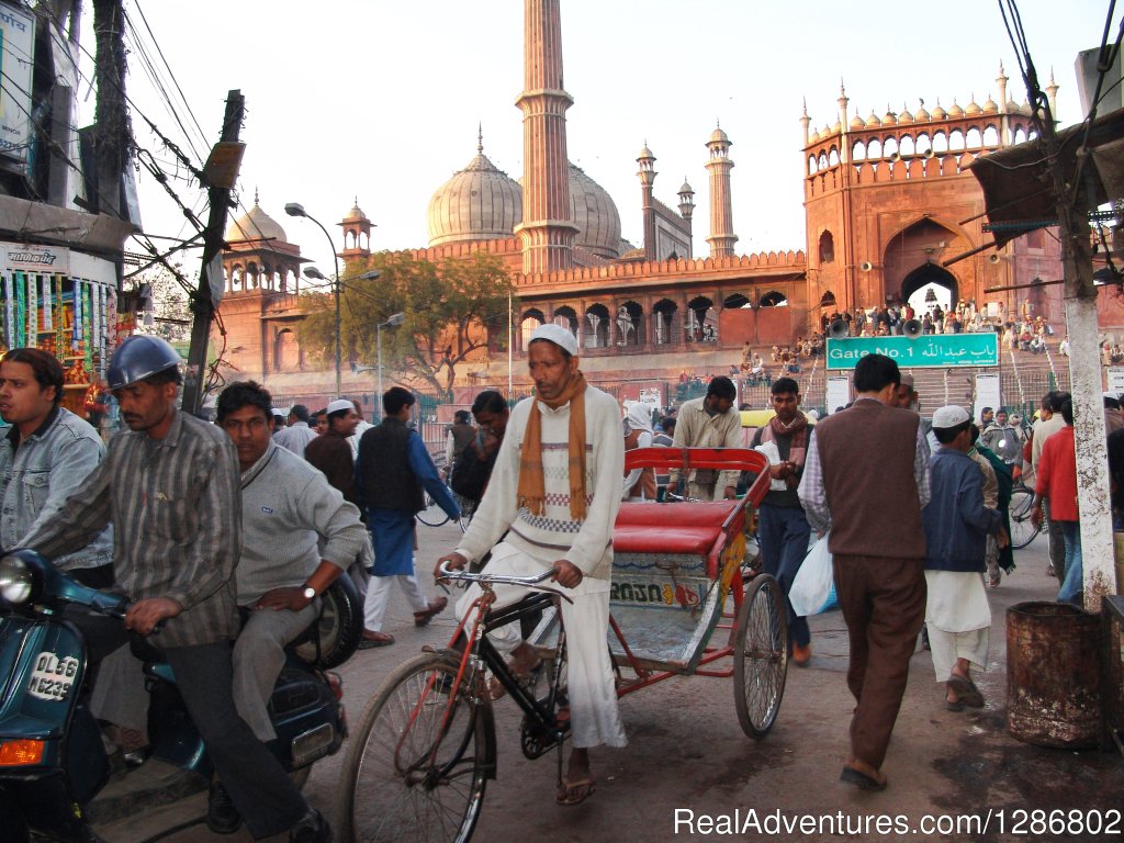Hustle Bustle Of Old Delhi | Old Delhi Bazaar Tour With Tricycle Rickshaw | Image #4/5 | 