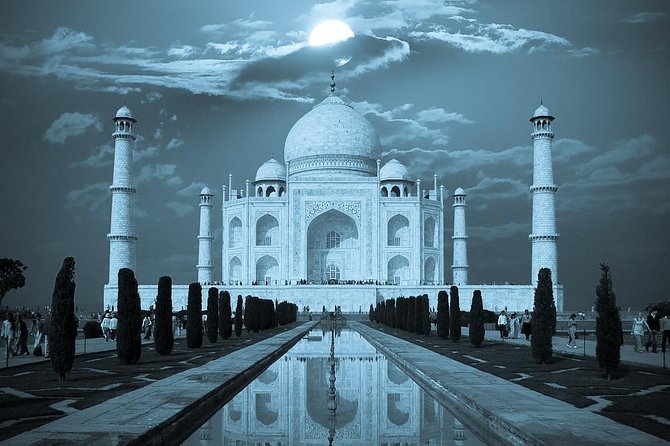 Overnight Taj Mahal Tour | Taj Mahal Tour Packages | Padma Holidays | Image #2/2 | 