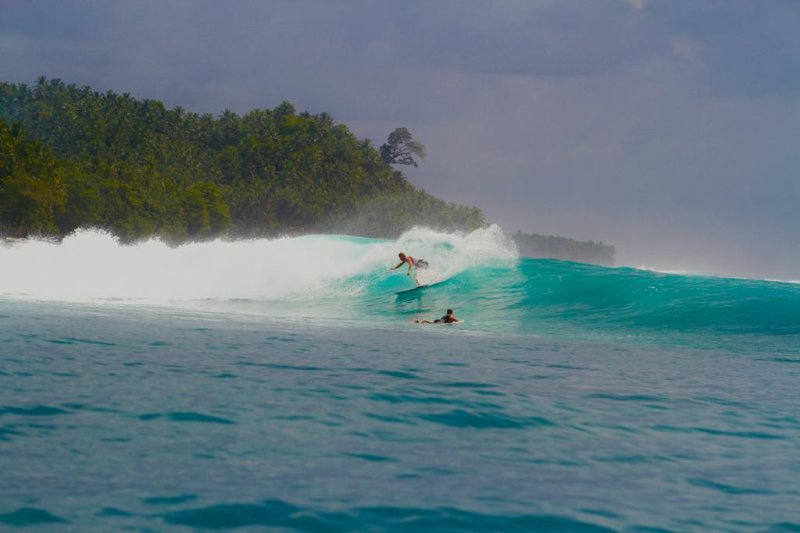 Mentawai Surfing Barrels | Image #2/5 | 