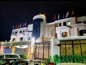Hotel Rooms with Banquet, Party halls at kanpur